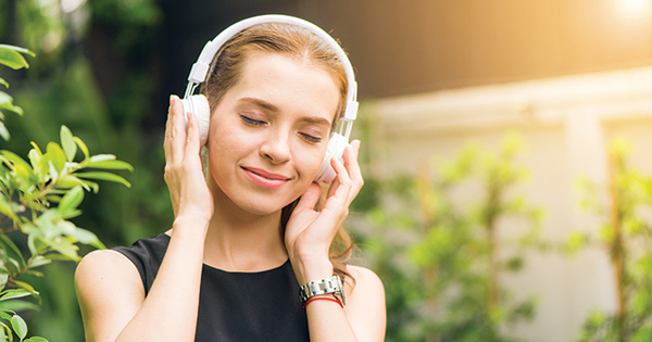mendengarkan musik meningkatkan kesehatan dan kualitas hidup 1